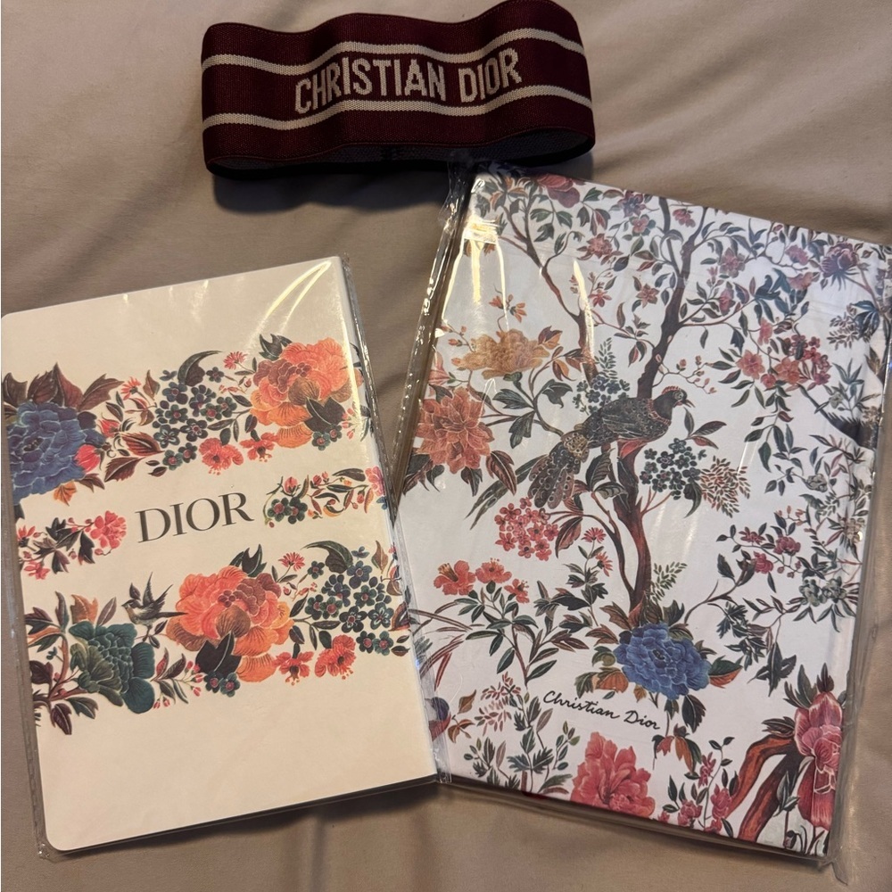 Dior Floral Stationery Set with Pink and Blue Accents - Picture 3 of 3